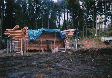 ���g�ݕǂ̊���